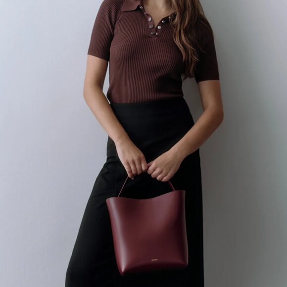 NWT Cuyana Linea Bucket Bag in Cherry - Picture 4 of 7